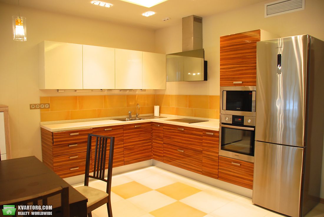 Rent out 3-room apartment. Киев, Никольско-Слободская — photo 1