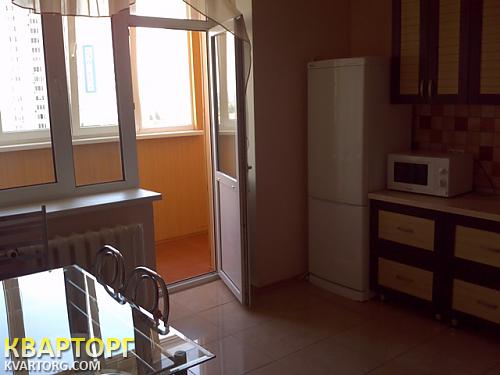 Rent out 2-room apartment. Киев,  Бажана — photo 3