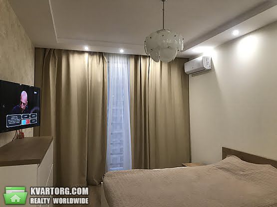 Rent out 1-room apartment. Киев, демеевская — photo 1