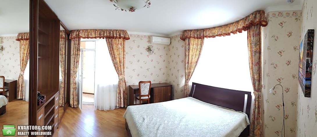Rent out 3-room apartment. Киев,  Урловская — photo 1