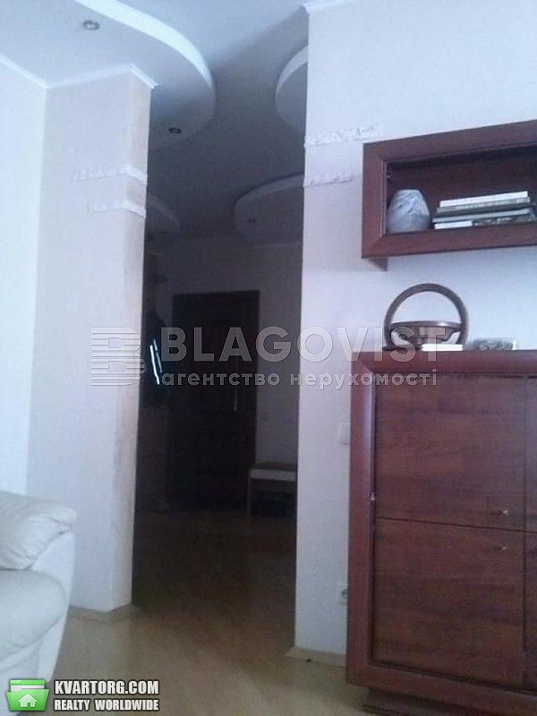 Sell 3-room apartment. Киев,  Урловская — photo 10