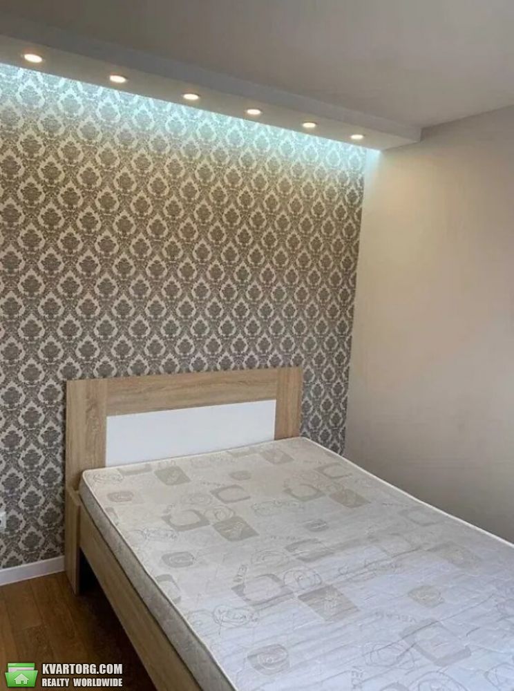 Rent out 1-room apartment. Киев, Остапа Вишни — photo 4