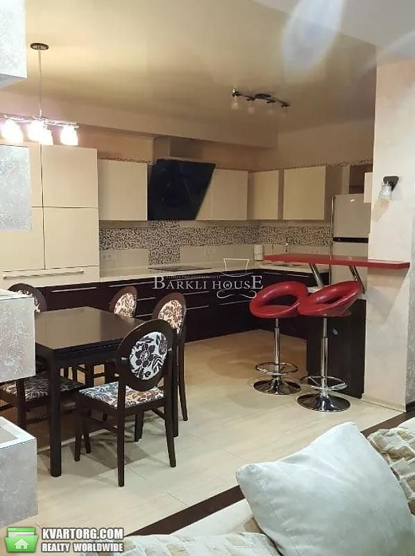 Rent out 4-room apartment. Киев,  Срибнокильская — photo 8