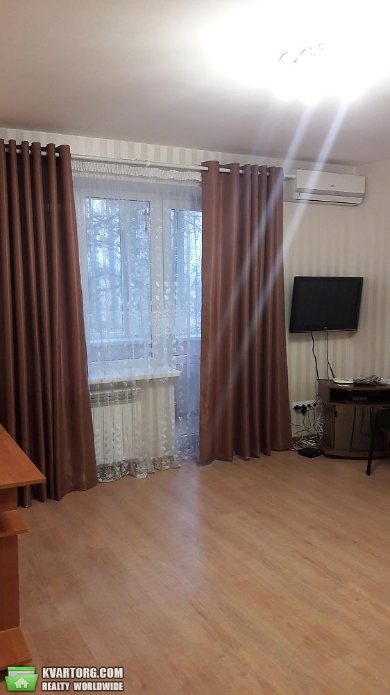 Sell 1-room apartment. Киев,  Голосеевский пр — photo 1