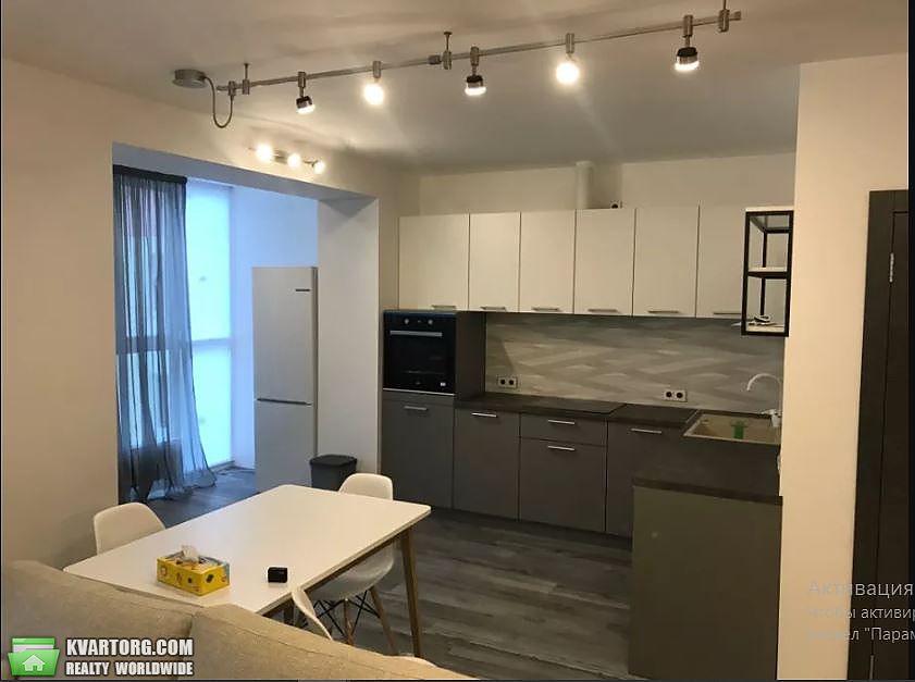 Rent out 3-room apartment. Киев,  Комбинатная — photo 8