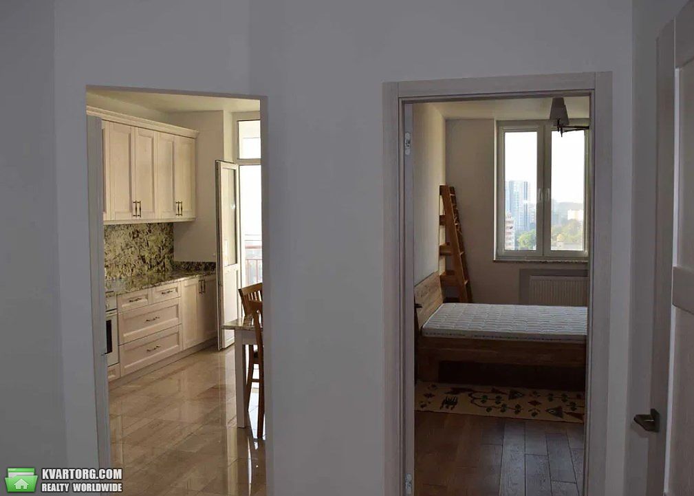 Rent out 1-room apartment. Киев,  Ясиноватский пер — photo 4