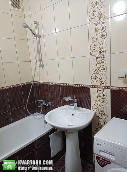 Rent out 2-room apartment. Киев, С. Данченко — photo 6