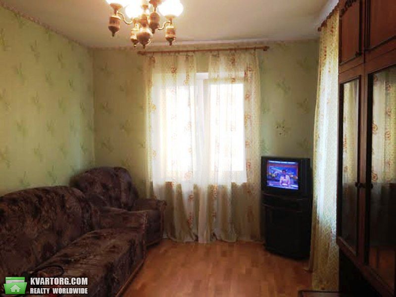 Sell 2-room apartment. Киев,  Урловская — photo 1