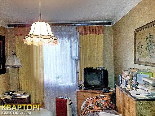 Sell 2-room apartment. Киев,  Салютная — photo 1