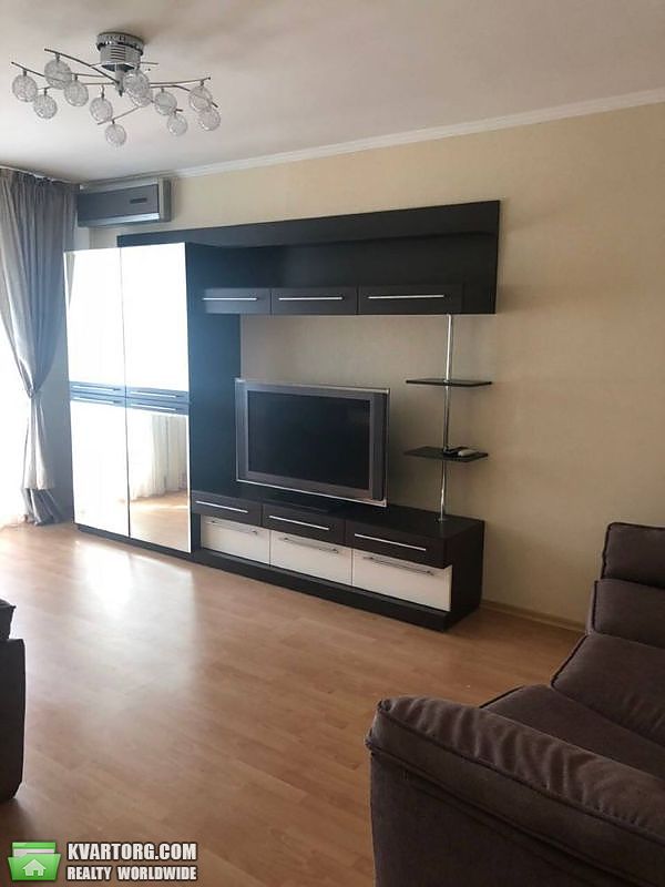 Rent out 2-room apartment. Днепропетровск, Піхоти Короля — photo 4
