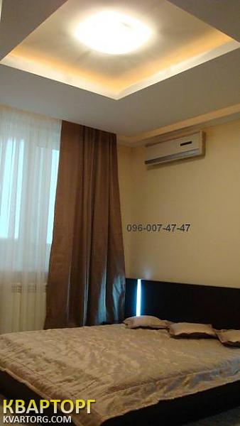 Rent out 2-room apartment. Киев, Урловская — photo 2
