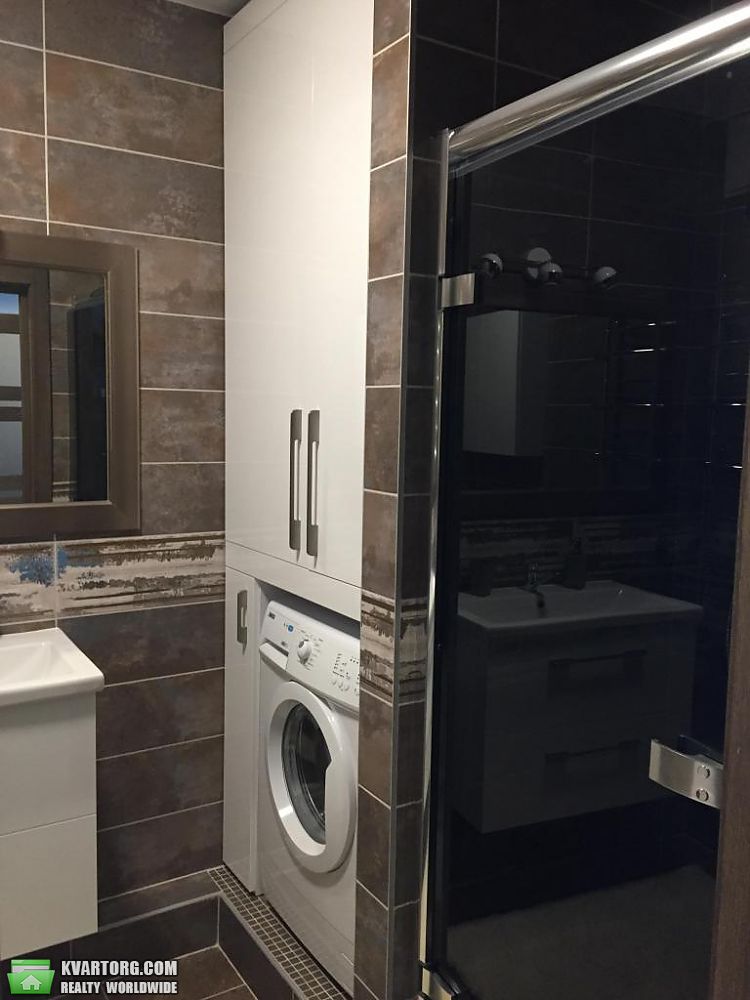 Rent out 2-room apartment. Киев,  Заречная — photo 8