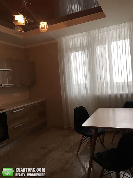 Rent out 1-room apartment. Киев,  Черновола — photo 3