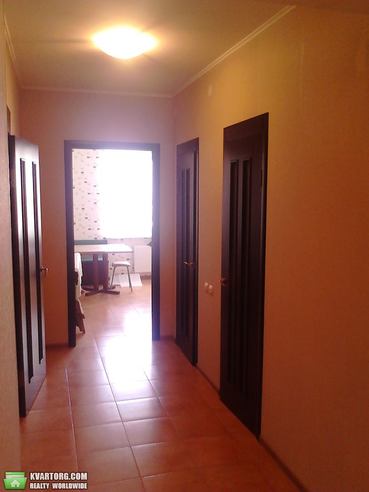 Rent out 2-room apartment. Киев,  Луначарского — photo 8