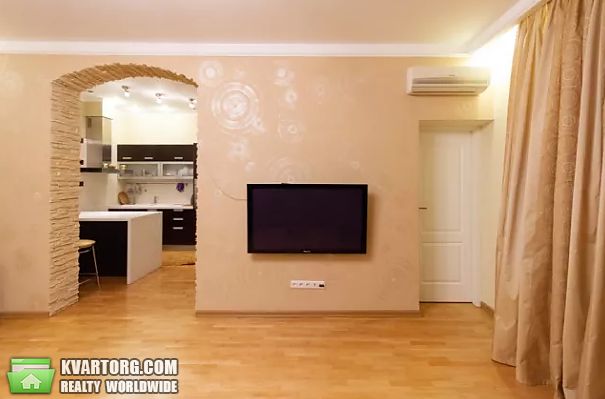 Rent out 3-room apartment. Киев, Дмитриевская — photo 1