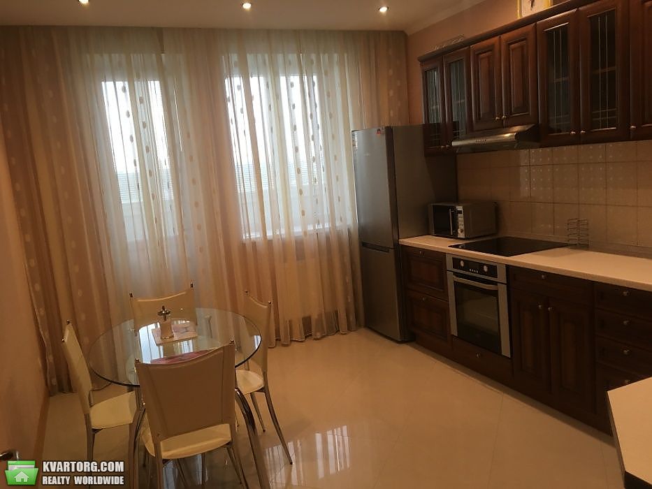 Rent out 1-room apartment. Киев, Голосеевская — photo 1