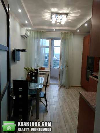 Rent out 1-room apartment. Киев,  Днепровская наб — photo 7