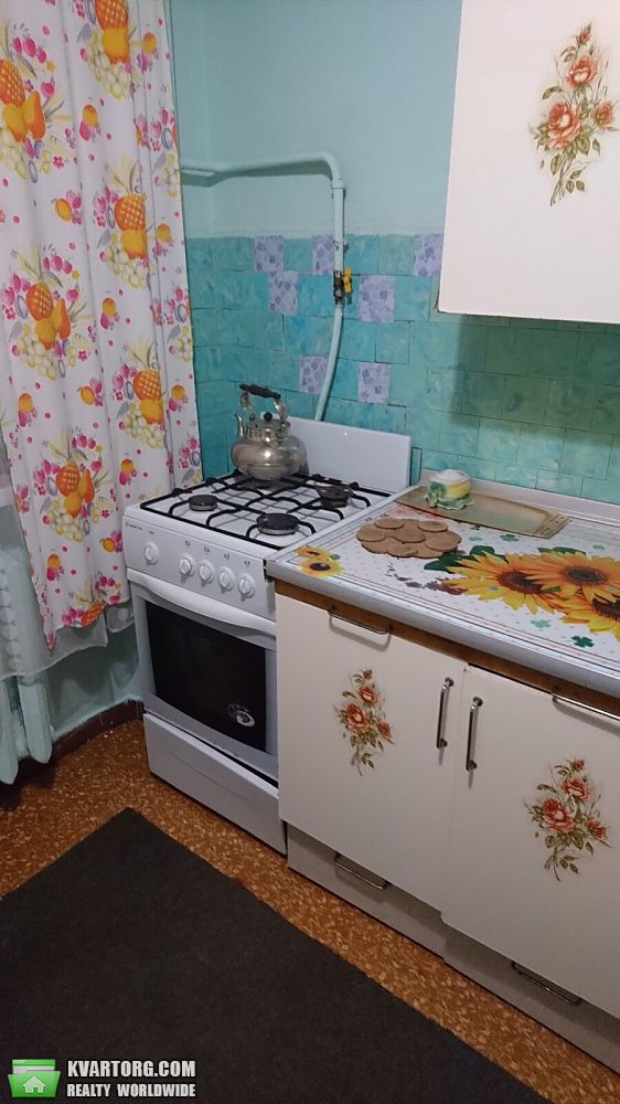 Rent out 2-room apartment. Киев,  Запорожца — photo 8