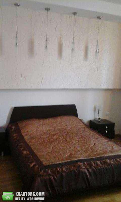 Rent out 3-room apartment. Киев,  Владимирская — photo 3