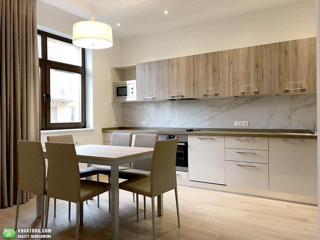 Rent out 3-room apartment. Киев,  Пирогова — photo 1