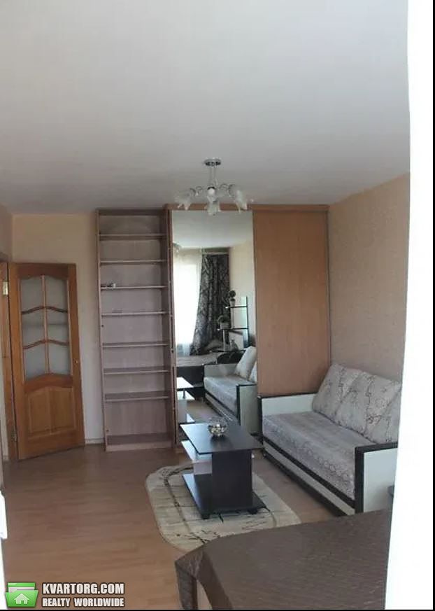 Rent out 1-room apartment. Киев,  Кустанайская — photo 2