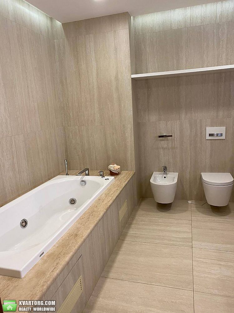 Rent out 4-room apartment. Киев, Болсуновская — photo 5