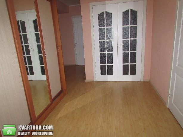 Sell 4-room apartment. Киев,  Олевская — photo 2