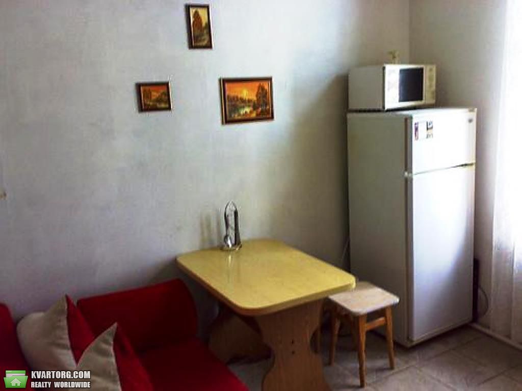 Sell 2-room apartment. Киев,  Костельная — photo 2
