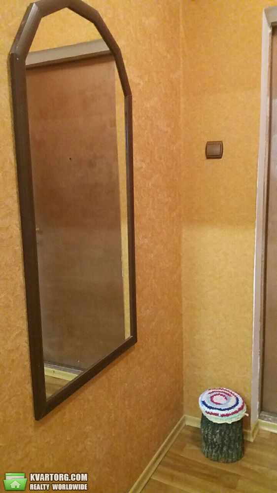 Rent out 3-room apartment. Киев,  Урловская — photo 4