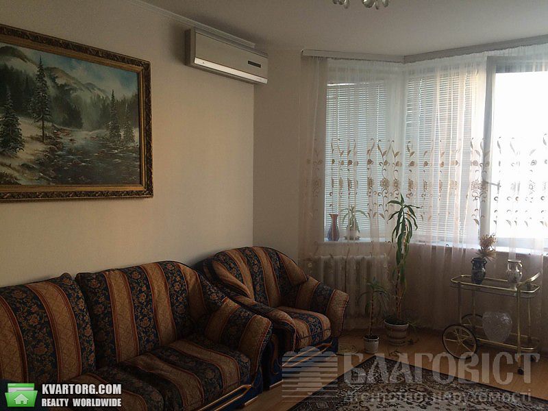 Sell 2-room apartment. Киев,  Бажана — photo 3