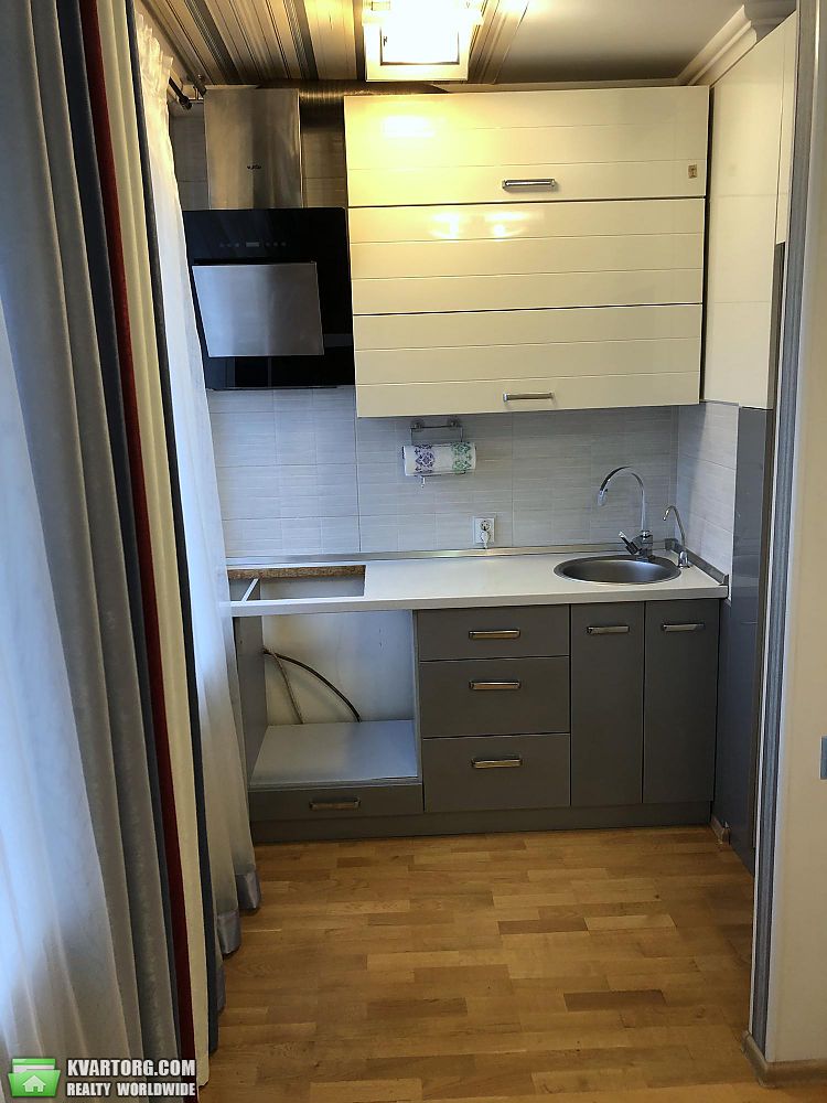 Sell 1-room apartment. Киев,  Василия Яна — photo 7