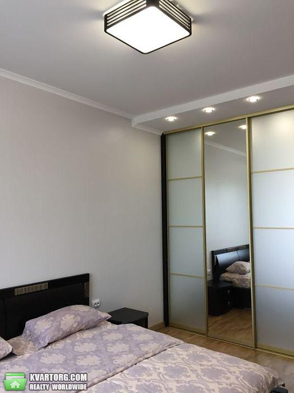 Rent out 3-room apartment. Киев,  Черногорская — photo 5