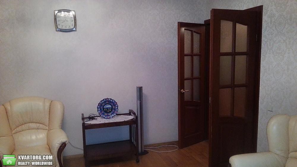 Rent out 4-room apartment. Киев,  Невская — photo 2