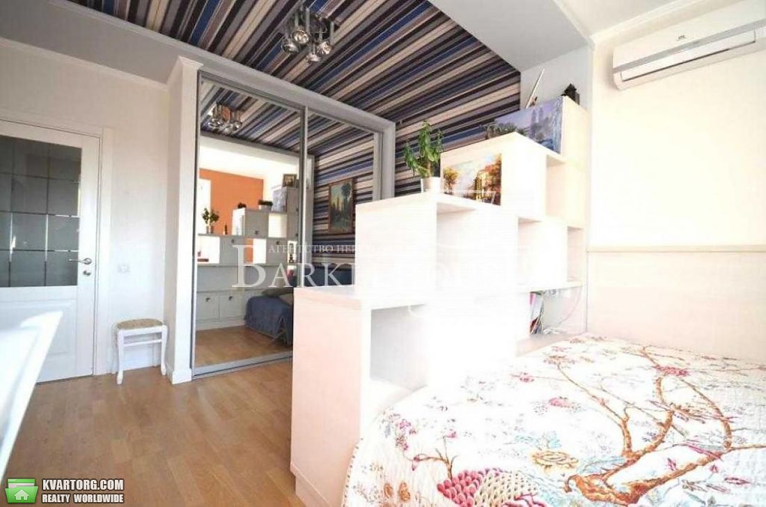Rent out 3-room apartment. Киев,  Голосеевская — photo 4