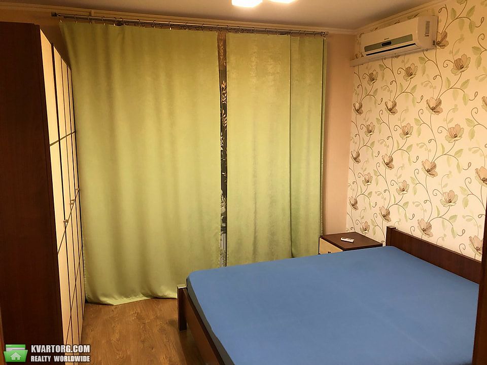 Rent out 2-room apartment. Киев,  Ревуцкого — photo 6