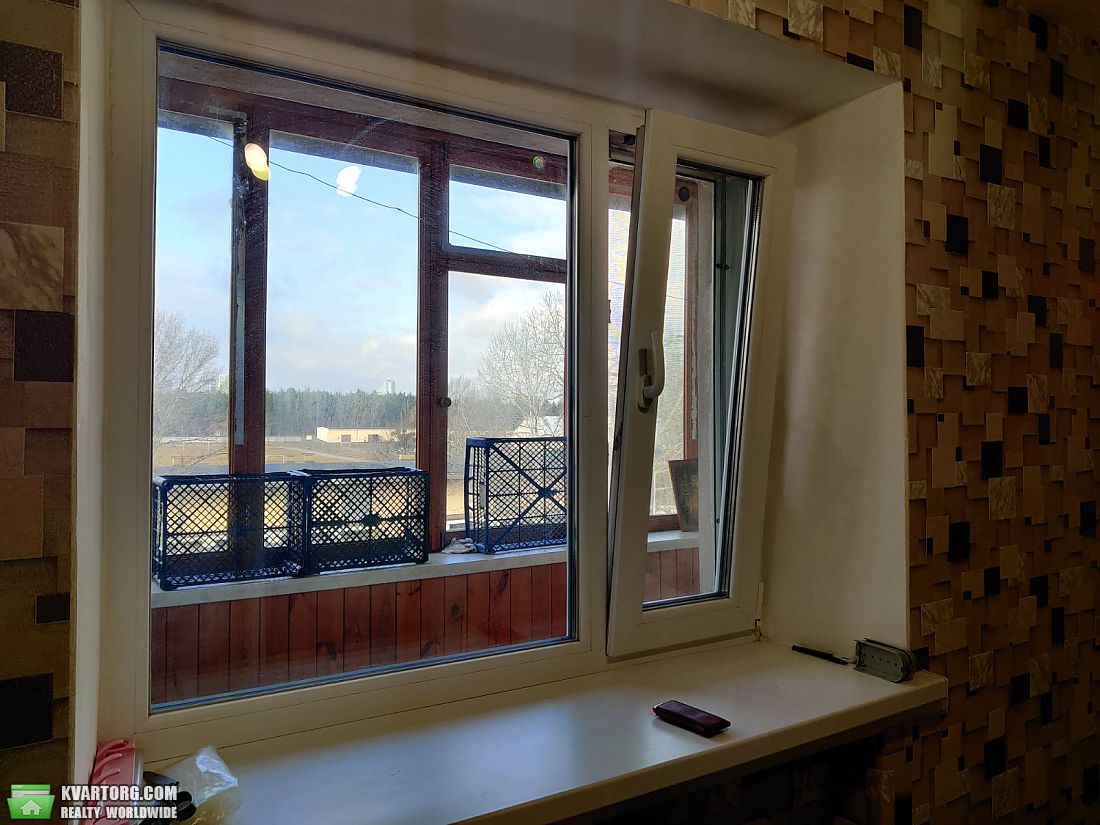 Rent out 1-room apartment. Киев, харченко — photo 3