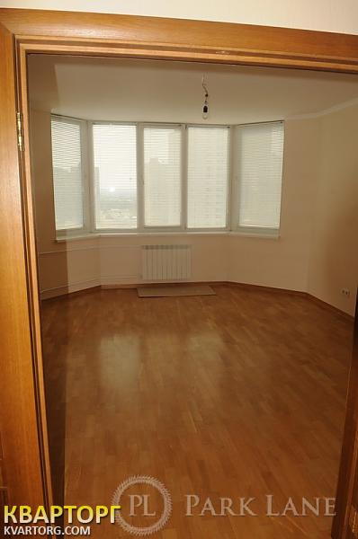 продам 2-комнатную квартиру. Киев,   Бажана - фото 1