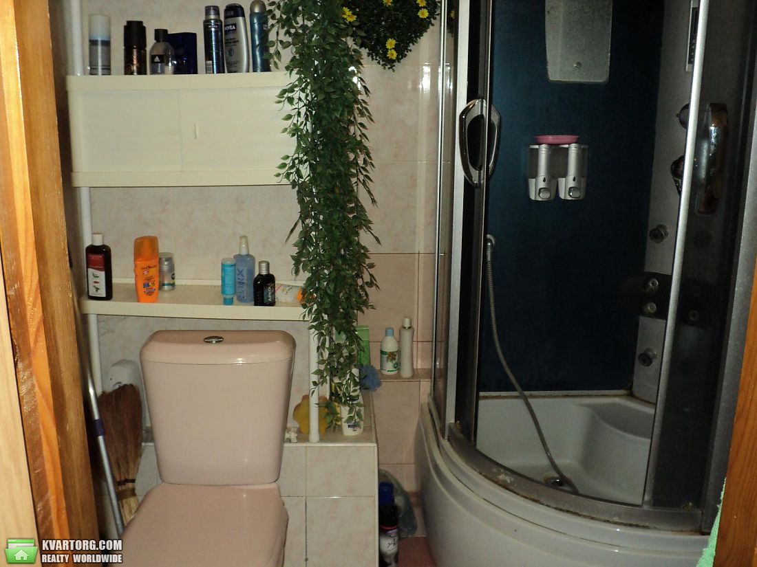 Sell 1-room apartment. Киев,  Эрнста — photo 2