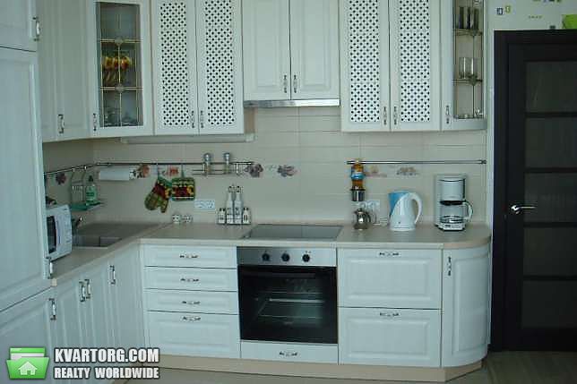 Rent out 2-room apartment. Киев,  Вышгородская — photo 3