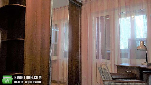 Rent out 3-room apartment. Киев, Декабристов — photo 8