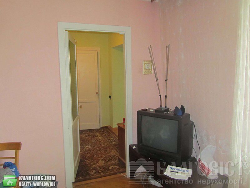 Sell 2-room apartment. Киев,  Захаровская — photo 4
