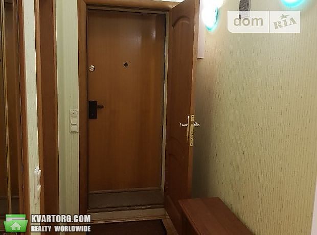 Rent out 2-room apartment. Киев,  Спасская — photo 2