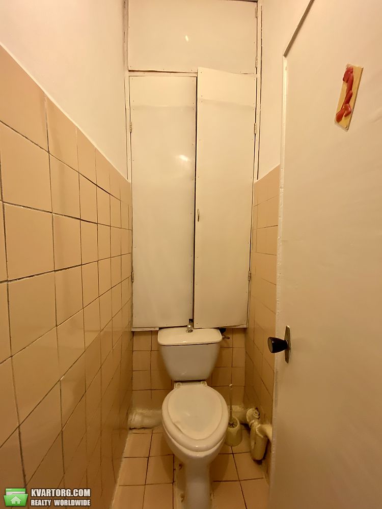 Sell 2-room apartment. Киев,  Щорса — photo 2