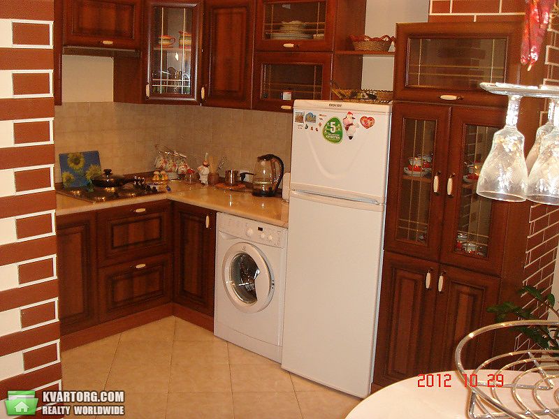 Rent out 2-room apartment. Киев,  Курская — photo 10