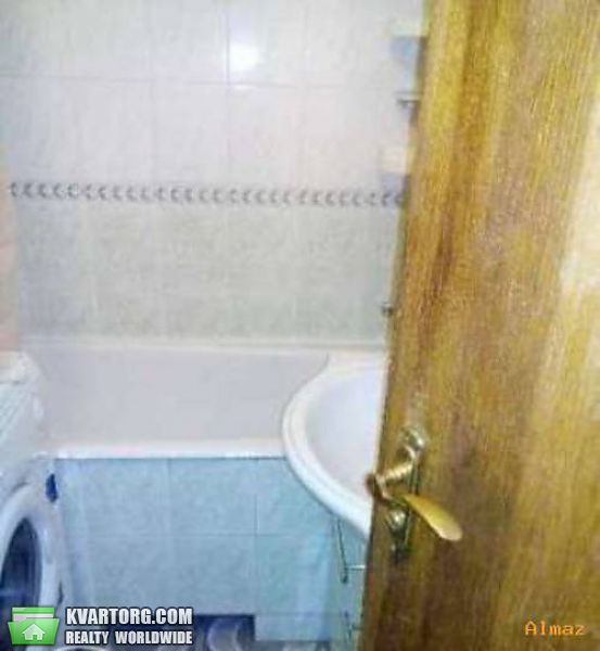 Sell 2-room apartment. Киев,  Саратовская — photo 3