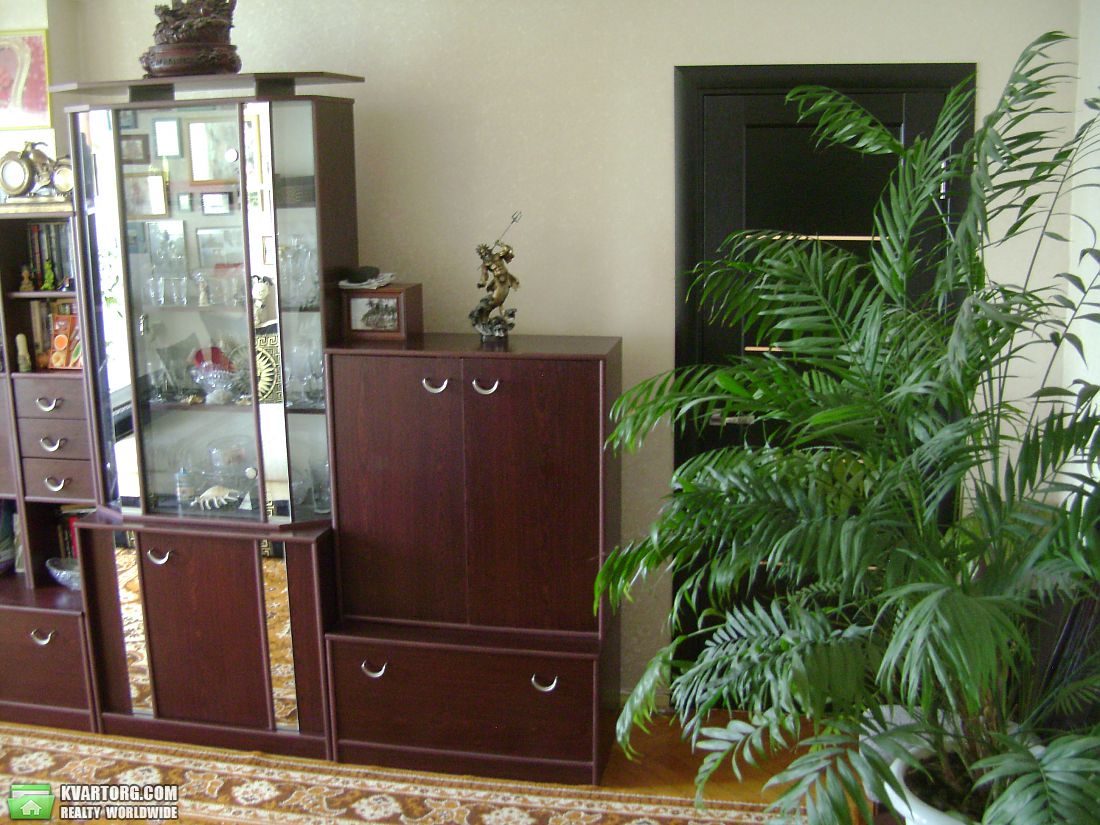 Sell 3-room apartment. Киев,  Березняковская — photo 4