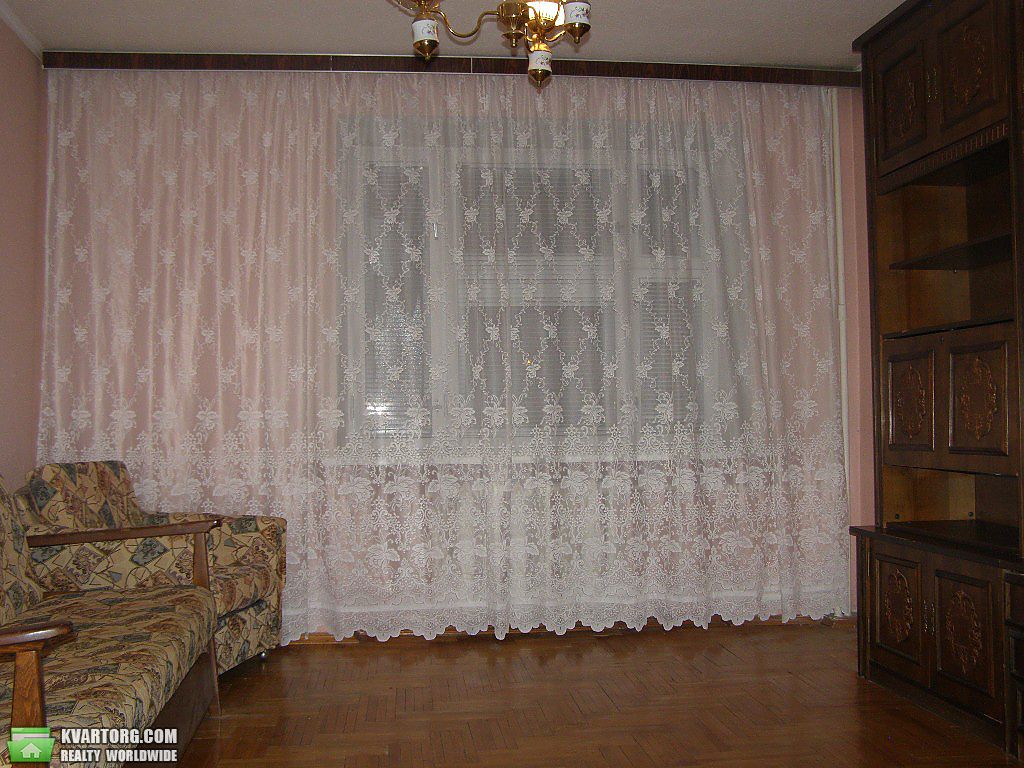Sell 2-room apartment. Киев,  Захаровская — photo 1