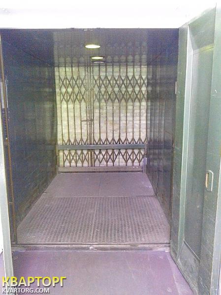 Rent out warehouse. Киев,  Березняковская — photo 2