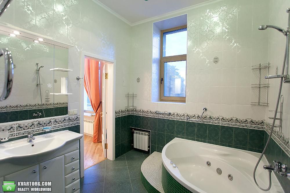 Rent out 3-room apartment. Киев,  Терещенковская — photo 8