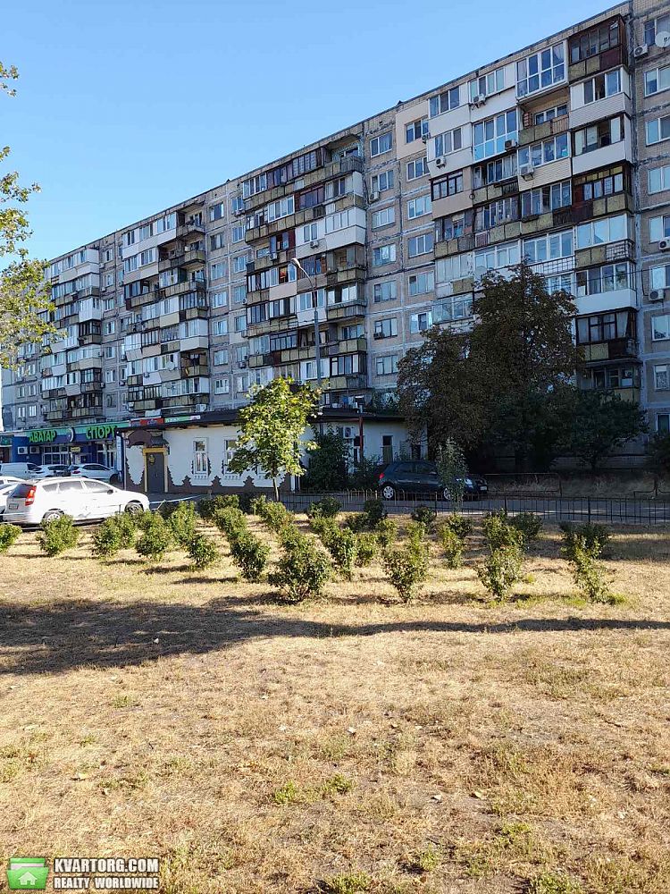 Rent out 1-room apartment. Киев, Харьковское шоссе — photo 8